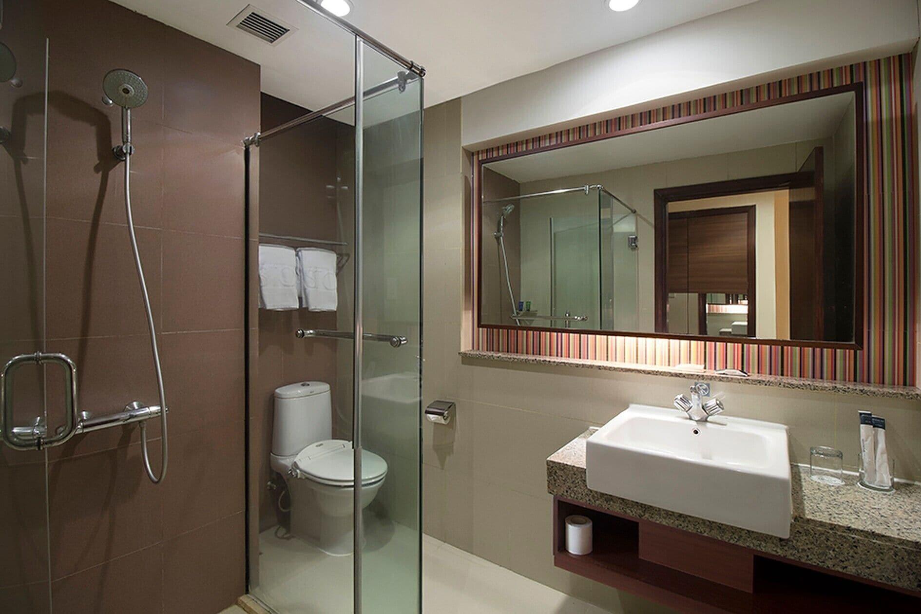 Aston 4* Manado