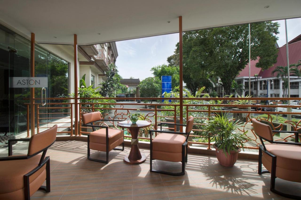 Aston Hotel